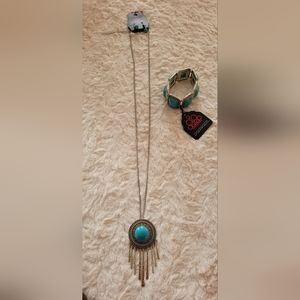 Paparazzi Necklace, Earrings & Bracelet - NWT
